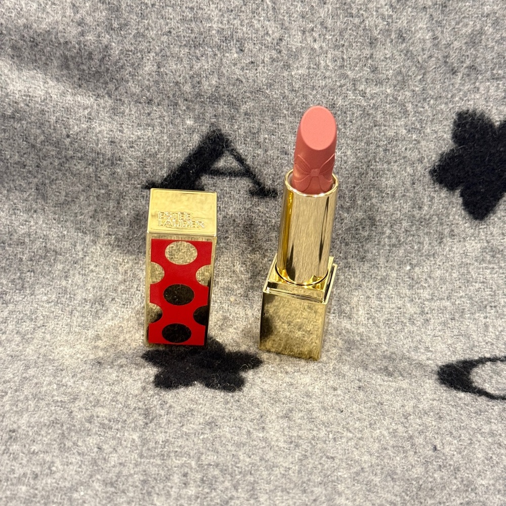 Estée Lauder limited edition Lipstick full size 3.5g